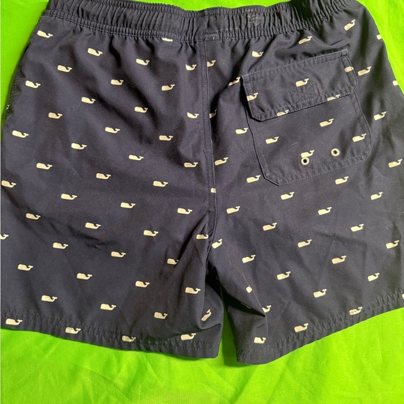 Vineyard Vines Dark Blue Whale Pattern Athletic Shorts - Picture 5 of 5